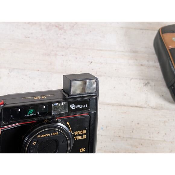 Vtg Fuji TW-300 38/65mm Film Camera w Case Pre-Winding Point Shoot PARTS/REPAIR - Picture 12 of 15